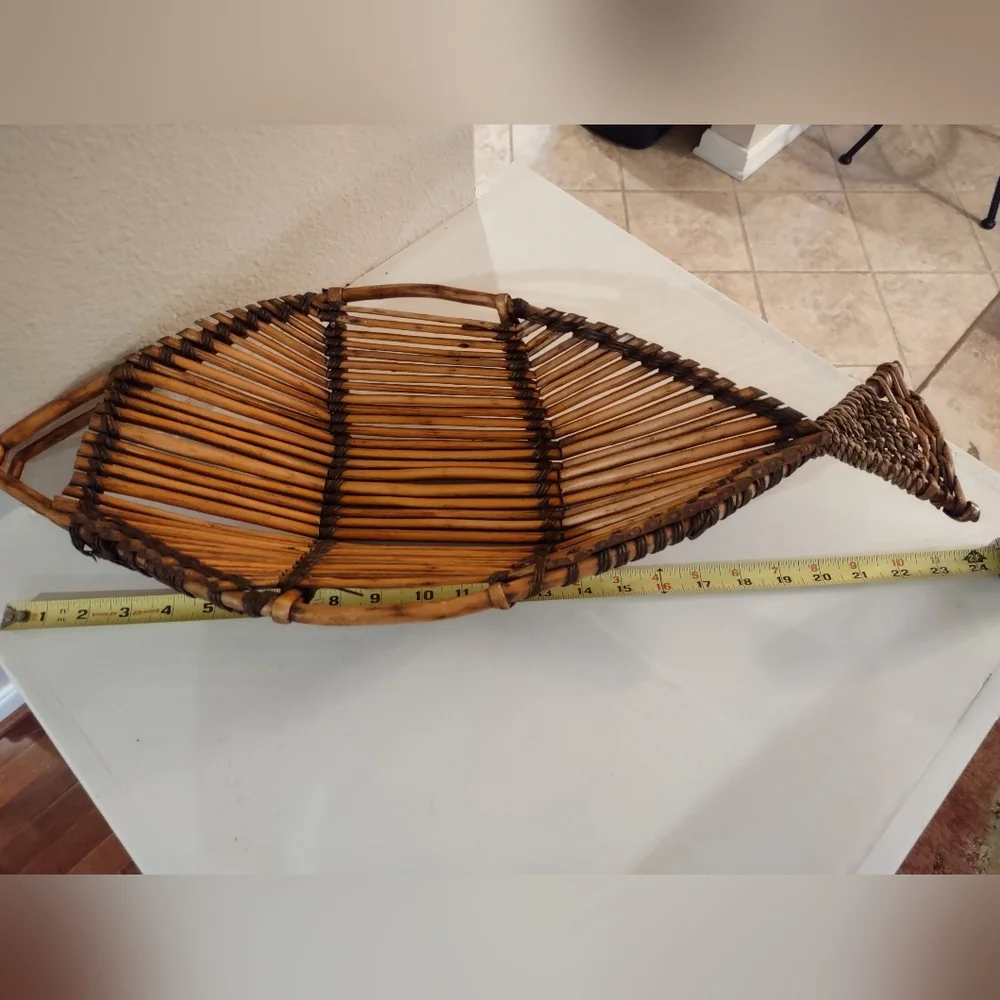 Wicker Rattan Bamboo Fish Basket Wall Table Display Decor - Picture 4 of 5